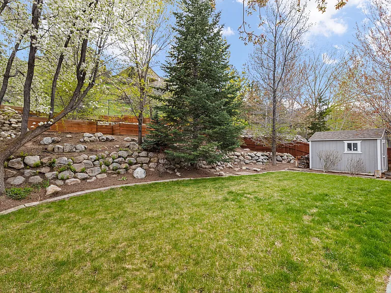 2102 E Candle Spruce Cv — Photo 9