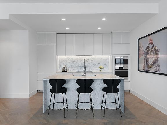 4th image of 5775 Collins Ave APT 1005