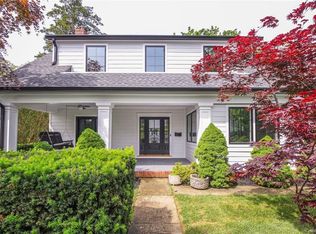 38 Petersville Rd, New Rochelle, NY 10801