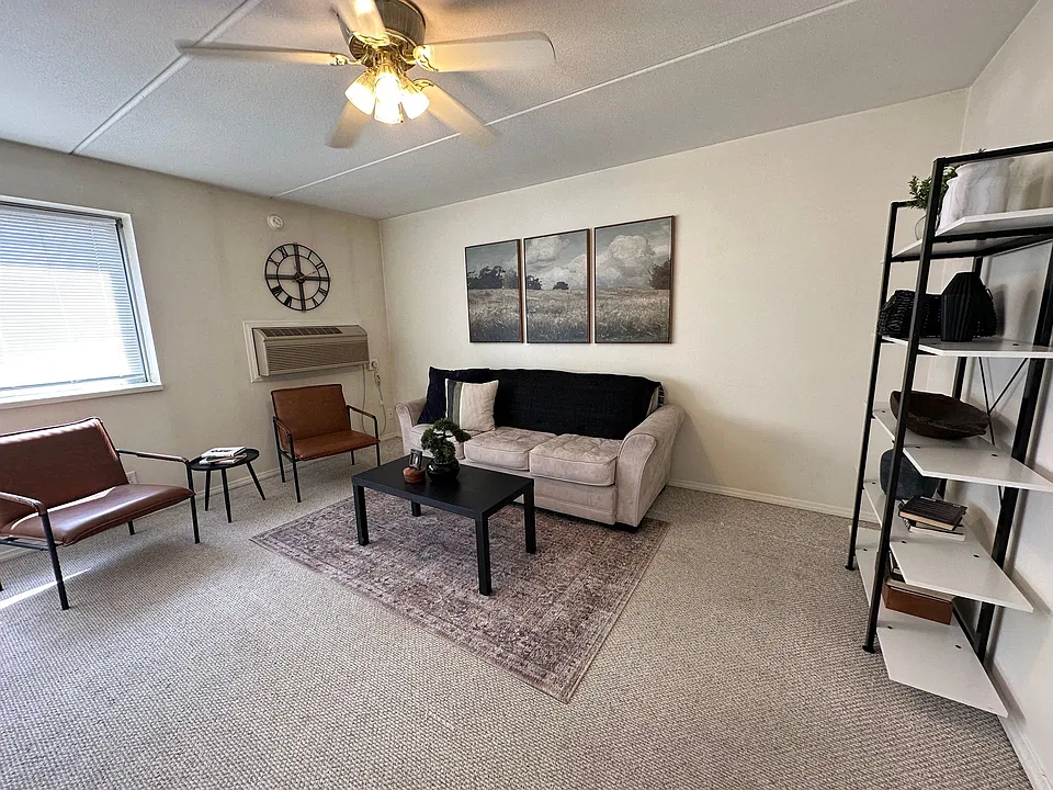 Royal Park Apartments