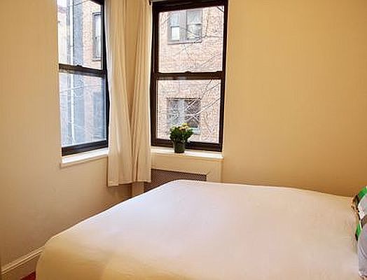 3rd image of 205 W 15th St APT 3W