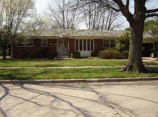1821 N Farmstead St, Wichita, KS 67208