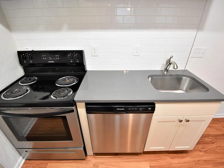 1818 Arapahoe Ave #1A — Photo 9