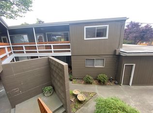 1934 Washington Way APT 4, Longview, WA 98632