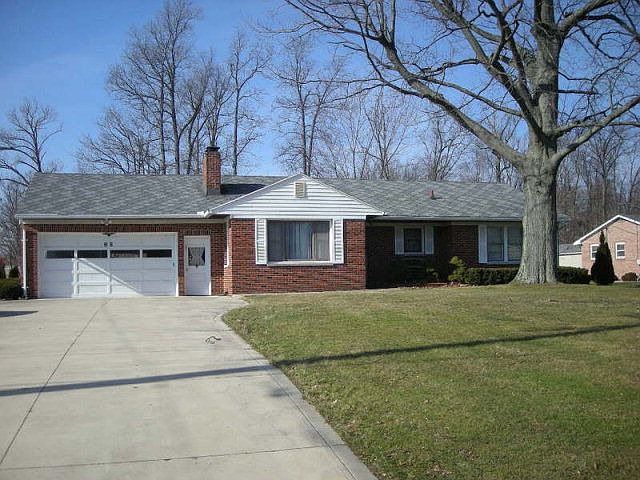 1st image of 85 Brookwood Way S