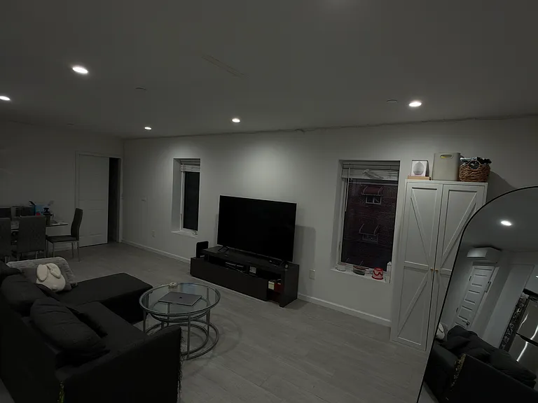 2655 E 23rd St #2 — Photo 16