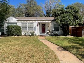 2214 21st St, Lubbock, TX