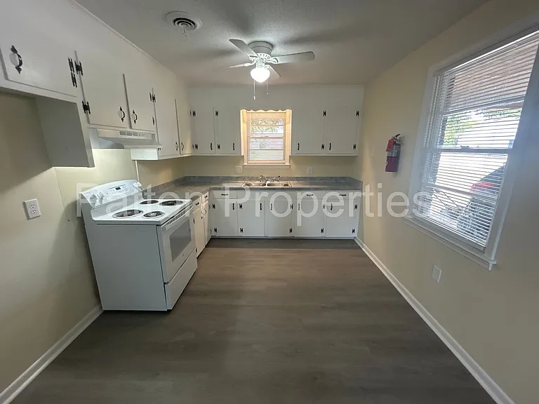 3100 Oweada Dr — Photo 17