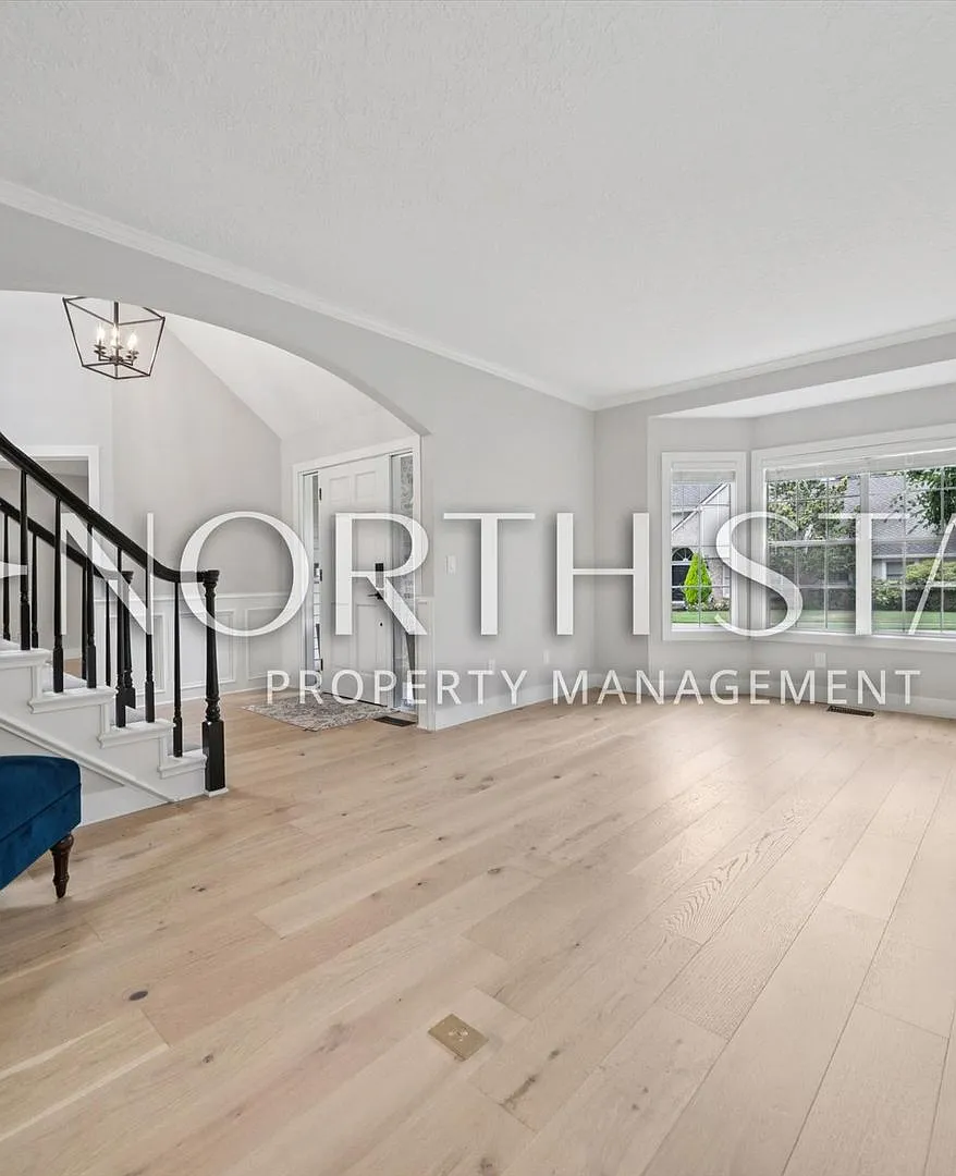 Westlake Elegance | Timeless Character, Refined Modern Living — Photo 4