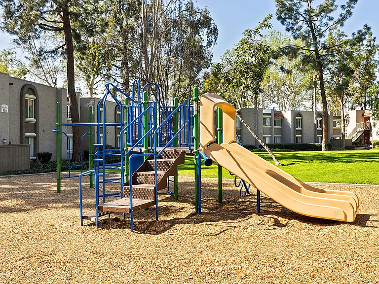 Mountain View (San Dimas) — Photo 12
