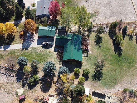 4th image of 965 Ponderosa Dr
