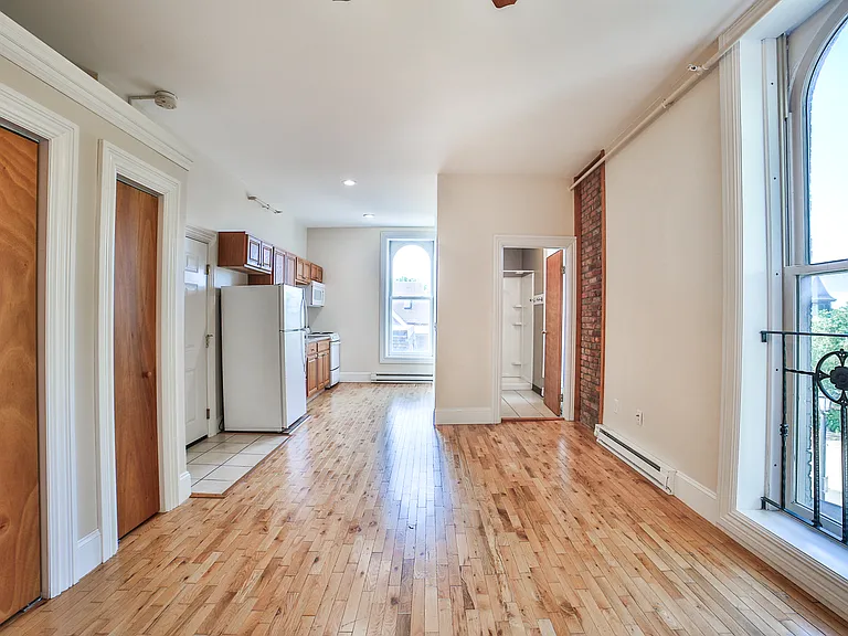 176 North St #6 — Photo 11