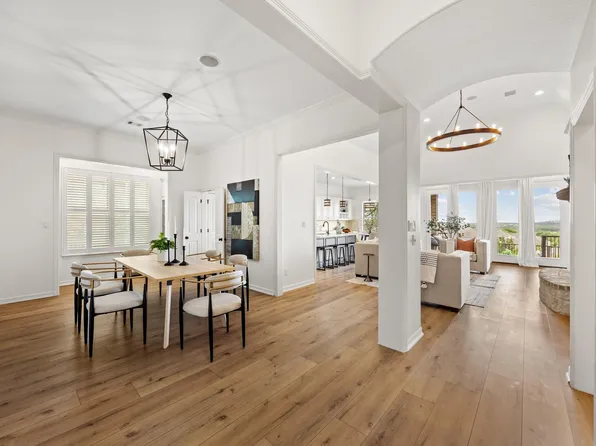 366 Mirafield Ln, Austin, TX 78737