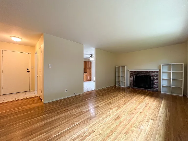2509 Macmillan St — Photo 6