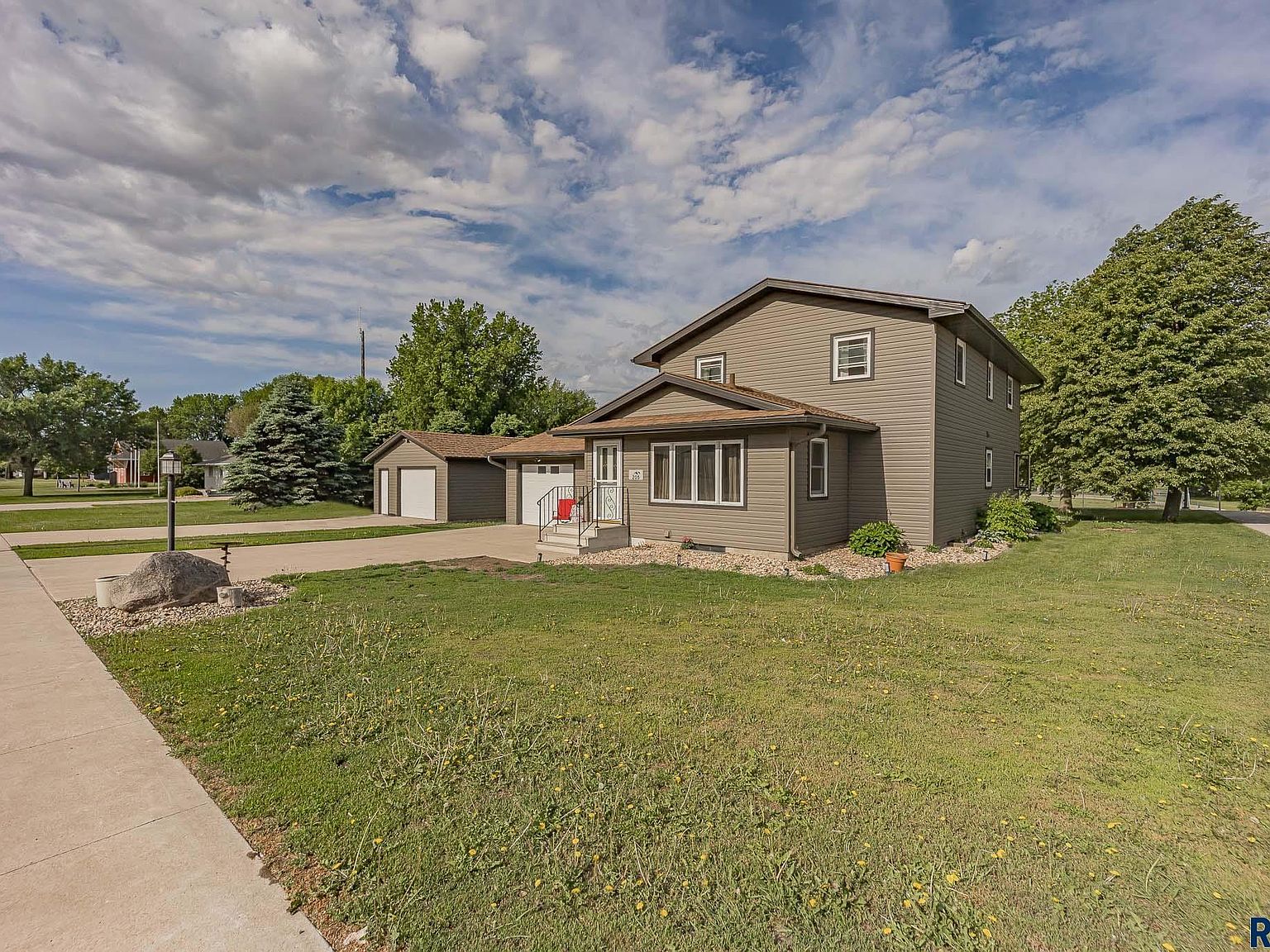 205 Clinton St, Lester, IA 51242 Zillow