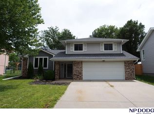 11609 Rambleridge Rd, Omaha, NE 68164