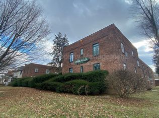 1515 Franklin Park S #E-8, Columbus, OH 43205