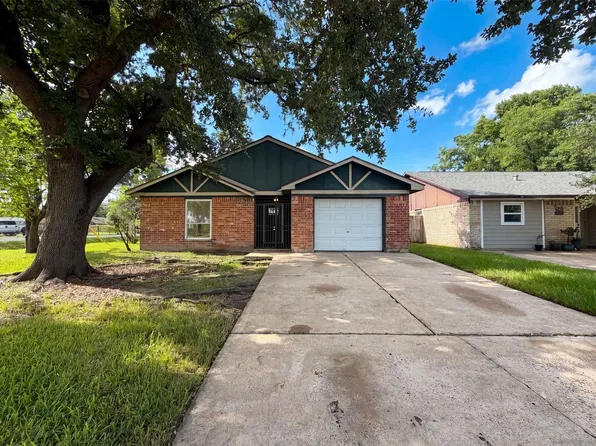 703 Midland Ct, Houston, TX 77060