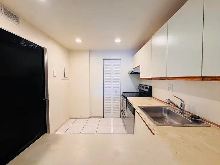 8025 Colony Cir S #203 — Photo 39