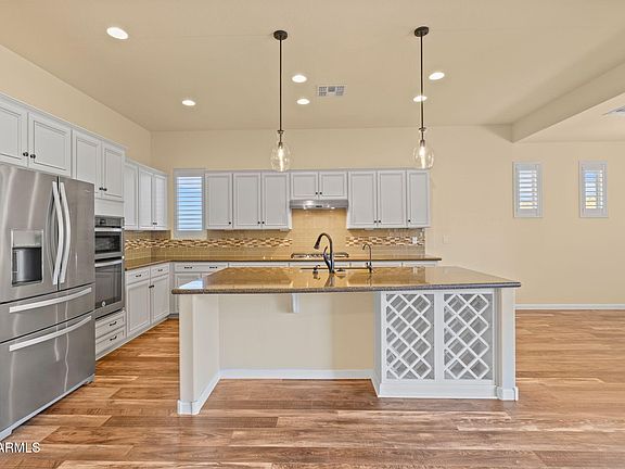 5th image of 5395 RAINBOW CLIFF Place
