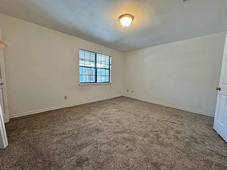 3509 Skyline Blvd — Photo 16