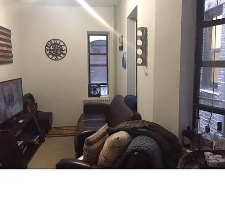 Rented by Pink Stone Realty LLC | media 34