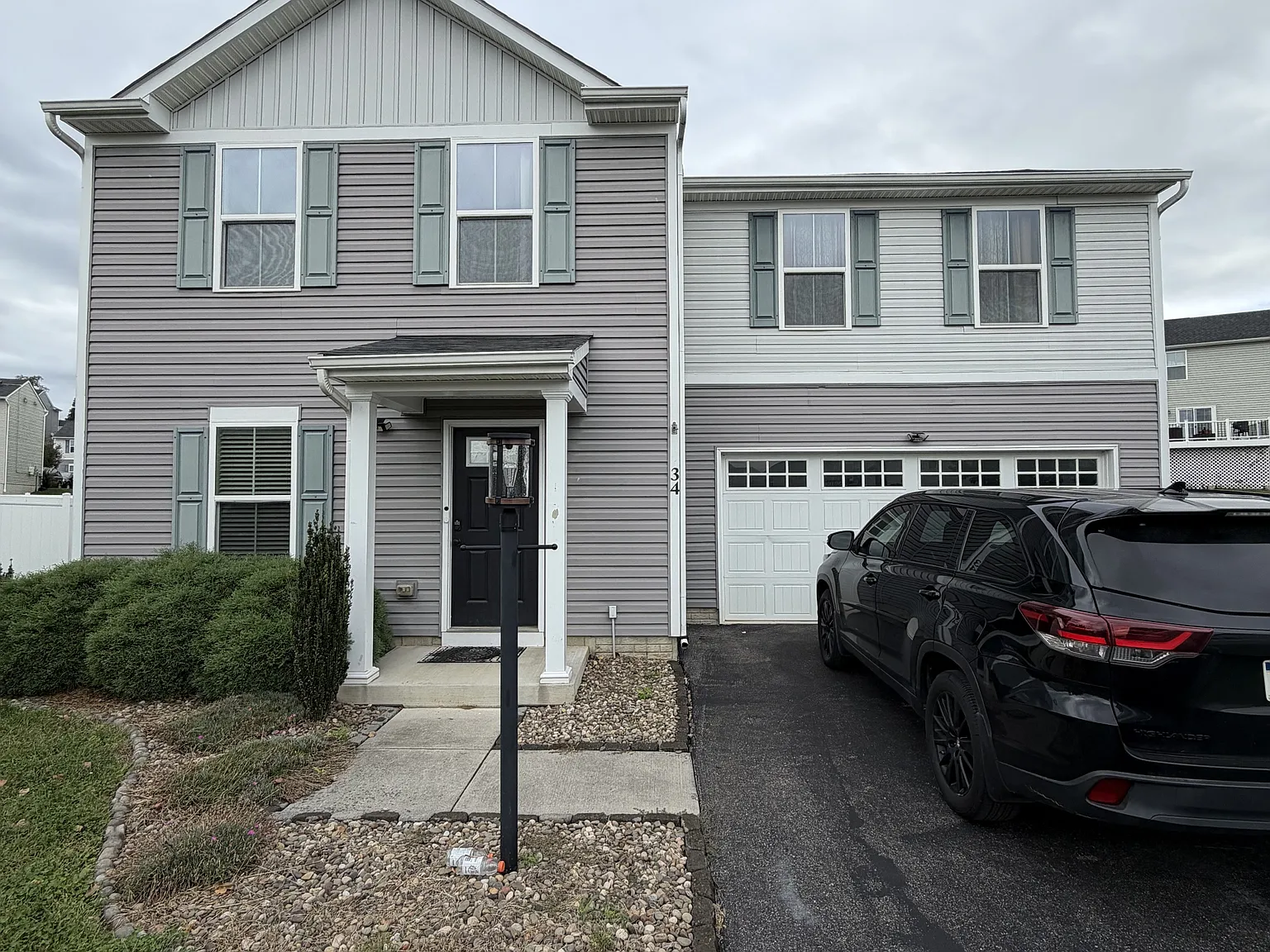 34 Chatham Circle - 1 — Photo 1