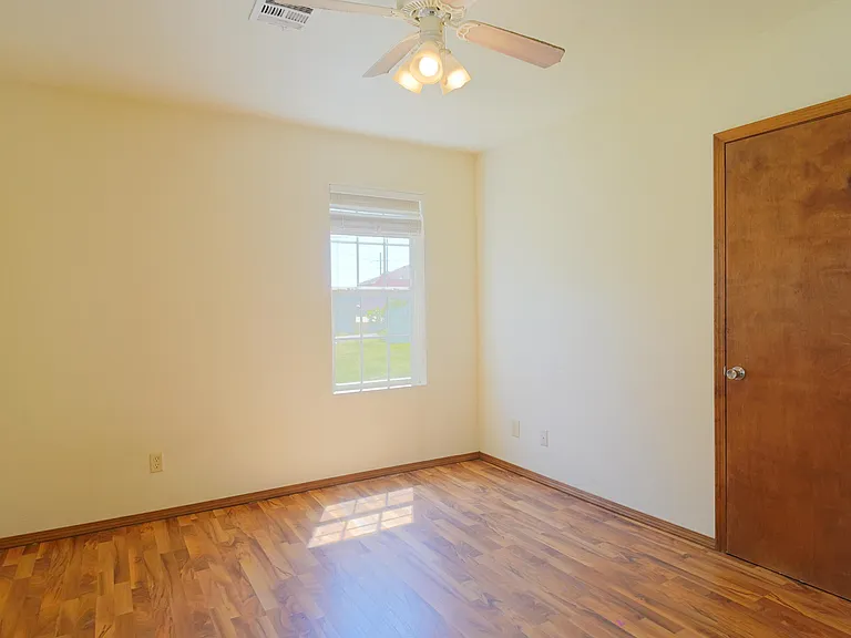 3117 S Wall Ave — Photo 8