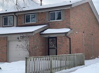 9 Michael Blvd #39, Whitby, ON L1N5P4
