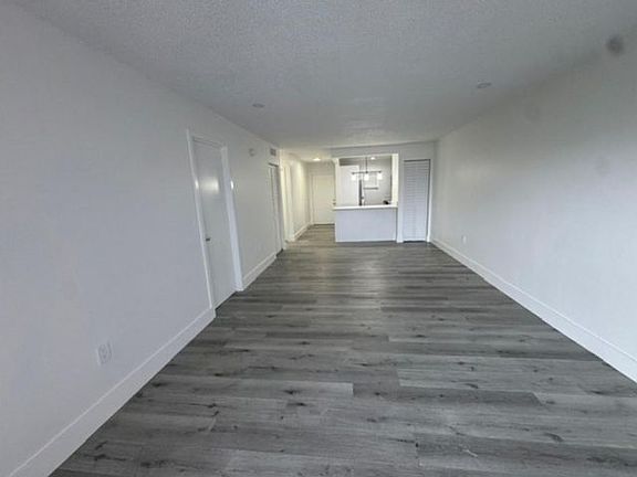 2nd image of 305-5525 SW 41st St #305