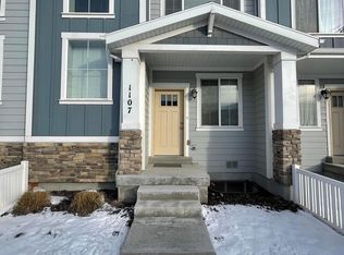 1107 W Emerald Pools Ln, Bluffdale, UT 84065