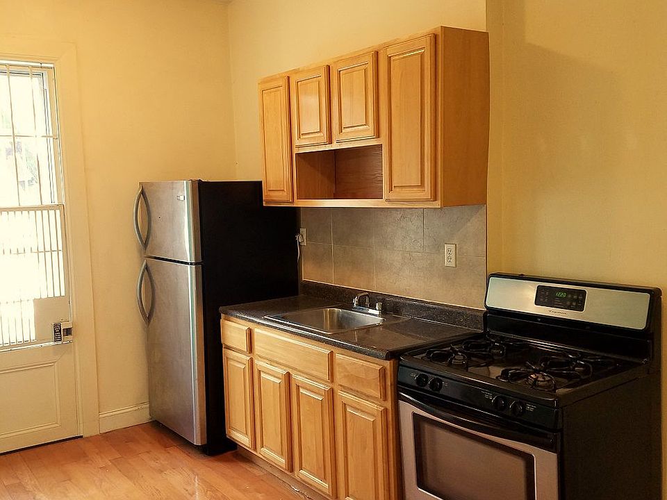 1st image of 419 Franklin Ave APT 1