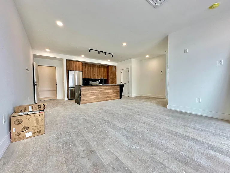 1801-05 N 2nd St #204 — Photo 9