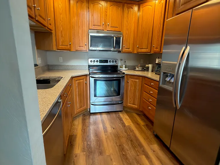 1106 Mill Lake Quarter — Photo 7