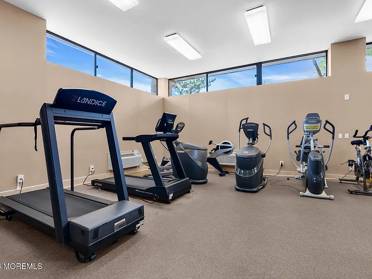 55 Ocean Ave #3L — Photo 41