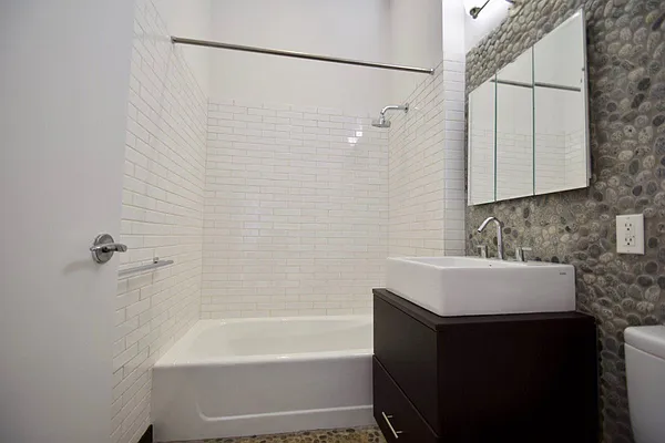 Rented by Bohemia Realty Group | media 26