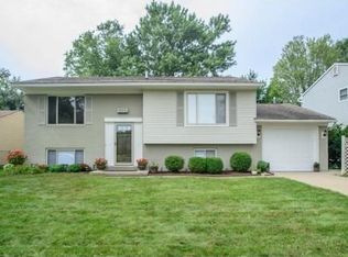 8469 Berkshire Dr, Ypsilanti, MI
