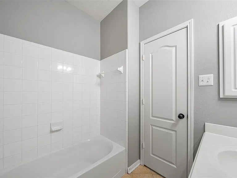 24910 Crystal Stone Ln — Photo 39
