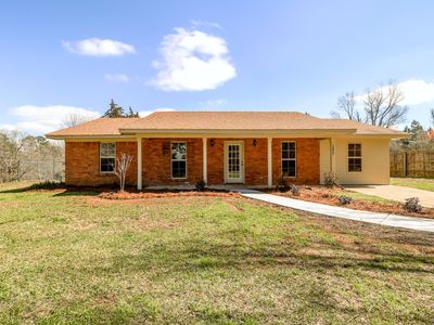 13954 Midway Rd, Terry, MS, 39170
