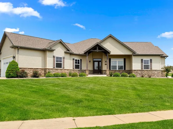 525 N Hurff Dr, Elmwood, IL 61529