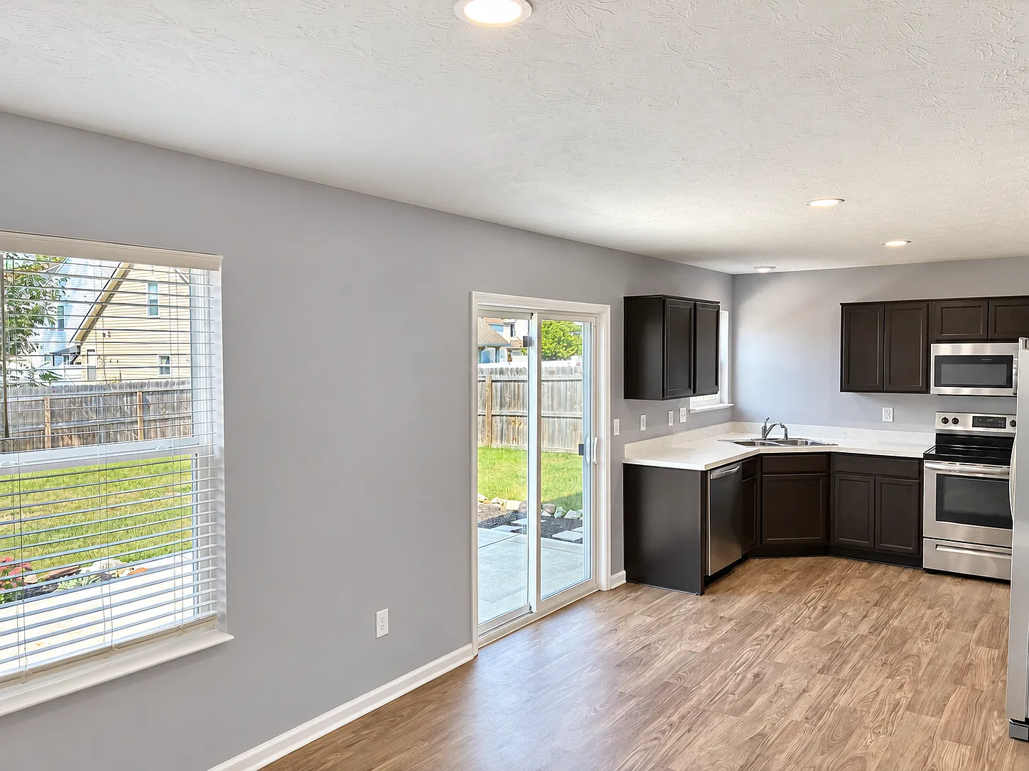 3 bed, 1685 sqft, $1,800 — Photo 3