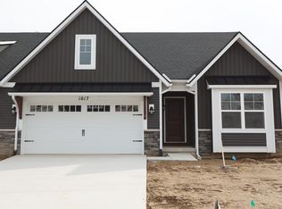 1017 Camellia Cir #42, Howell, MI 48843