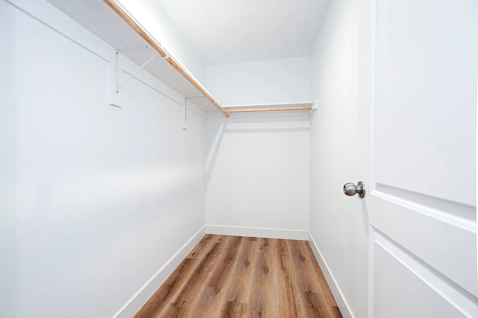 3 bed, 3.5 bath, 1545 sqft, $3,750 — Photo 3