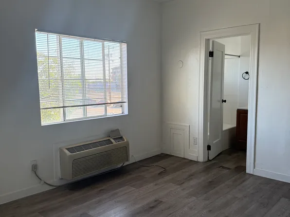 12636 S Figueroa St, Los Angeles, CA 90061