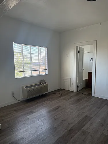 12636 S Figueroa St Photo 1