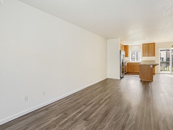 4th image of 6109 NE 34th St