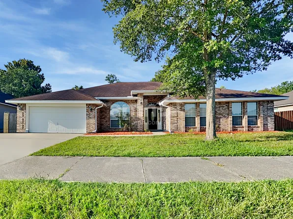 9215 Hawkeye Dr, Jacksonville, FL 32221