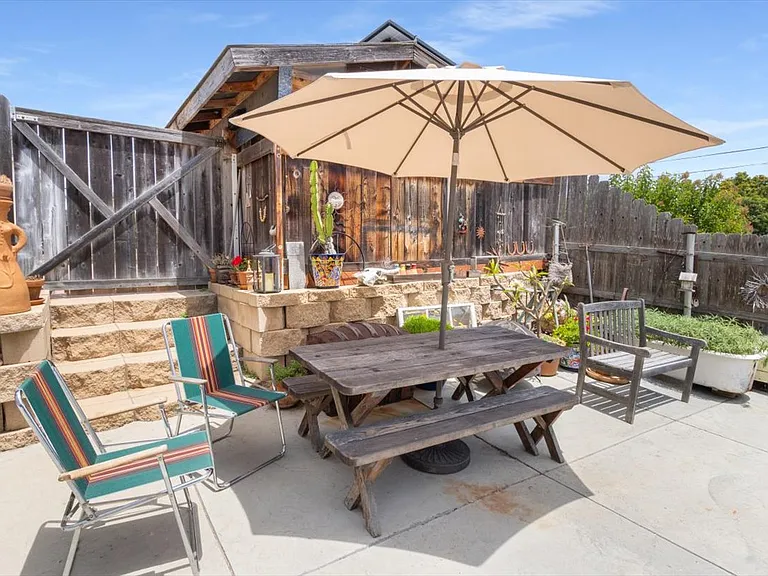 2102 Deerpark Dr — Photo 35