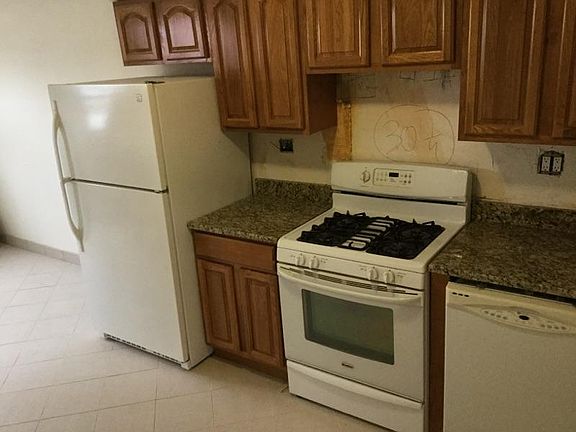 2nd image of 7003 57th Dr Floor 3