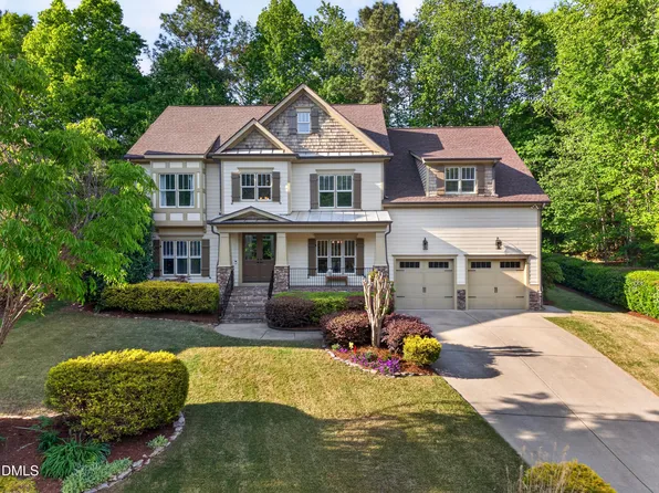 141 Eden Glen Dr, Holly Springs, NC 27540